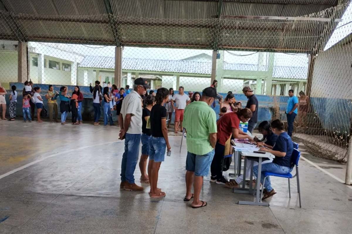 Secretária Municipal de Saúde promove atualização de vacinas no distrito Pacarana