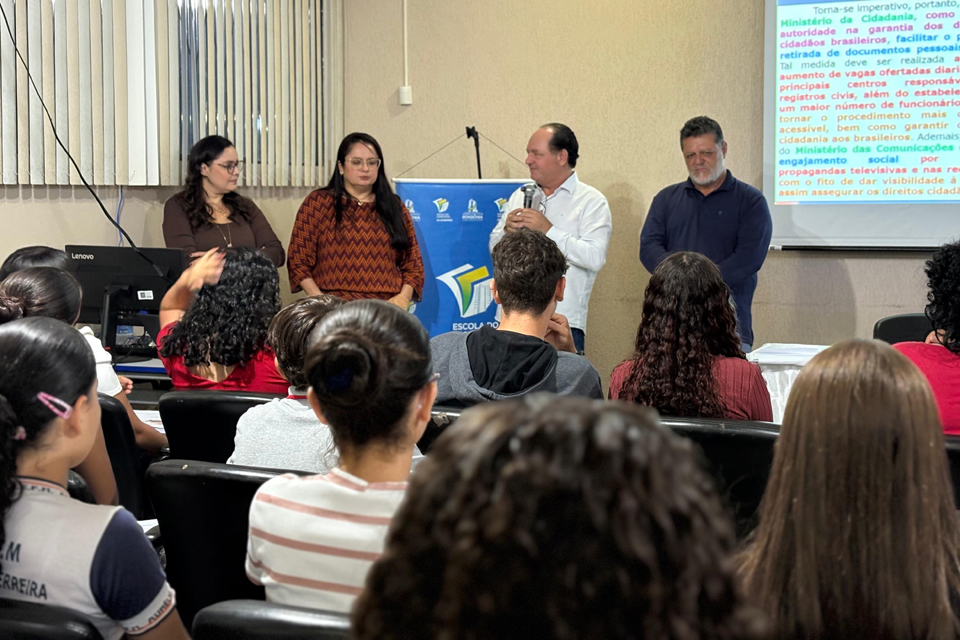 Deputado Pedro Fernandes viabiliza curso de redação para o Enem em Monte Negro