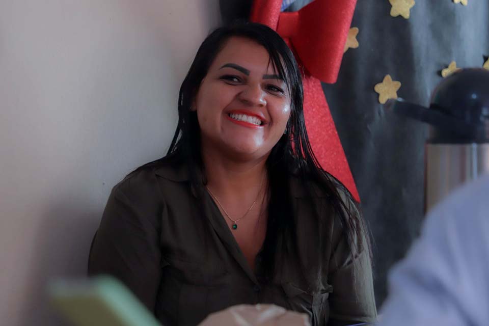 Diretora de escola infantil de Porto Velho se inspirou nos pais para ser professora