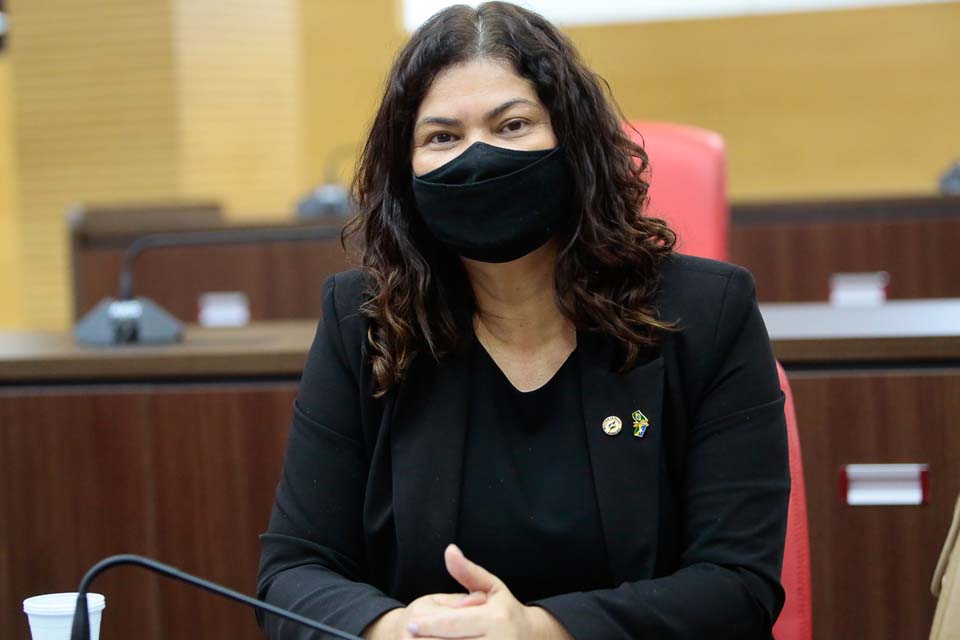 Deputada Cassia Muleta destina emenda de R$ 500 mil para doação de cestas básicas e kit higiene para Porto Velho e Jaru