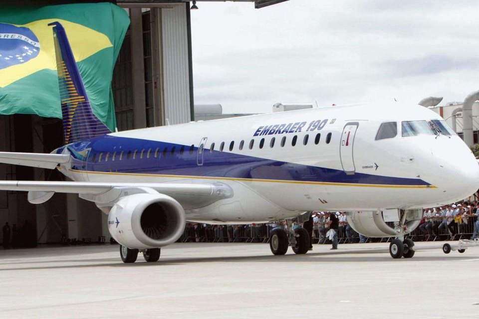 Fornecedores da Embraer fazem demissões no interior paulista