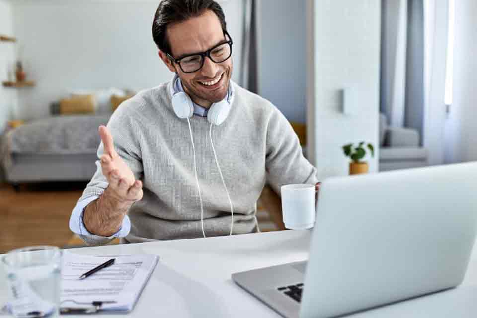 Trabalho remoto e Graduação EAD: o futuro do ensino e carreira