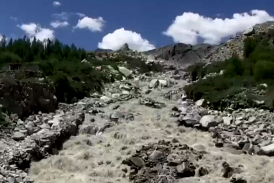 Queda do nível de degelo do Himalaia ameaça abastecimento de água mundial