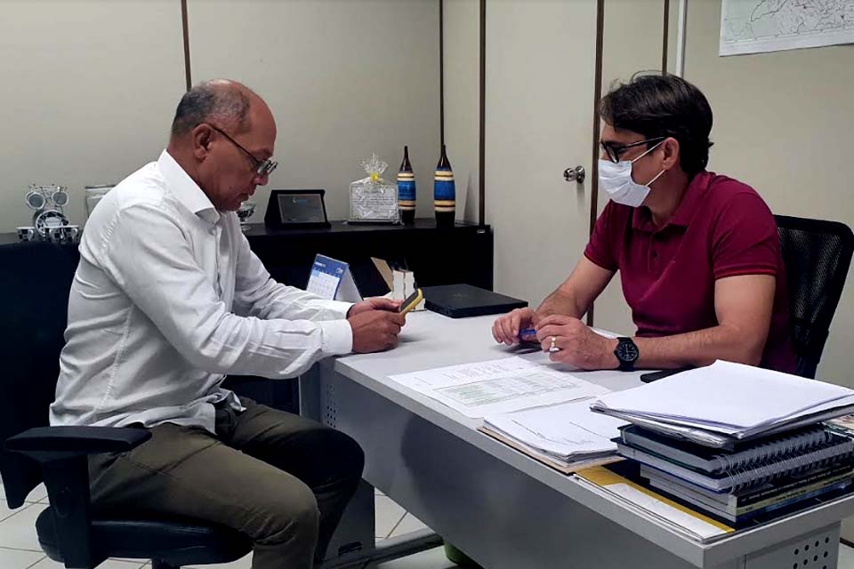 Deputado Federal Coronel Chrisóstomo destina mais de R$ 4 milhões em emendas para o município de Jaru