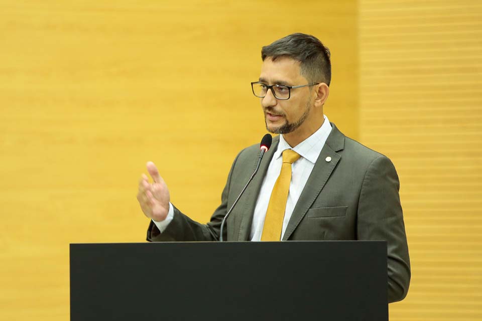 Deputado Anderson cobra a recuperação da RO-490, entre RO-383 e Alto Alegre dos Parecis