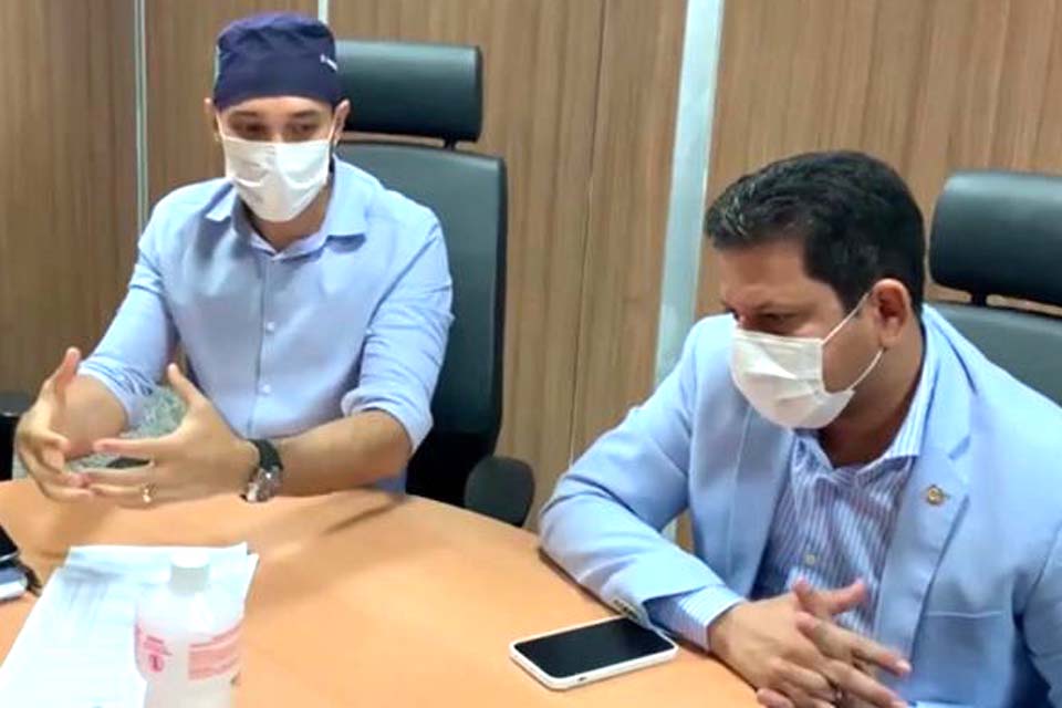 Jair Montes se reúne com secretário de saúde Fernando Máximo para tratar da convocação dos aprovados no concurso de 2017