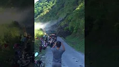 Deslizamento de terra bloqueia estrada no Vietnã