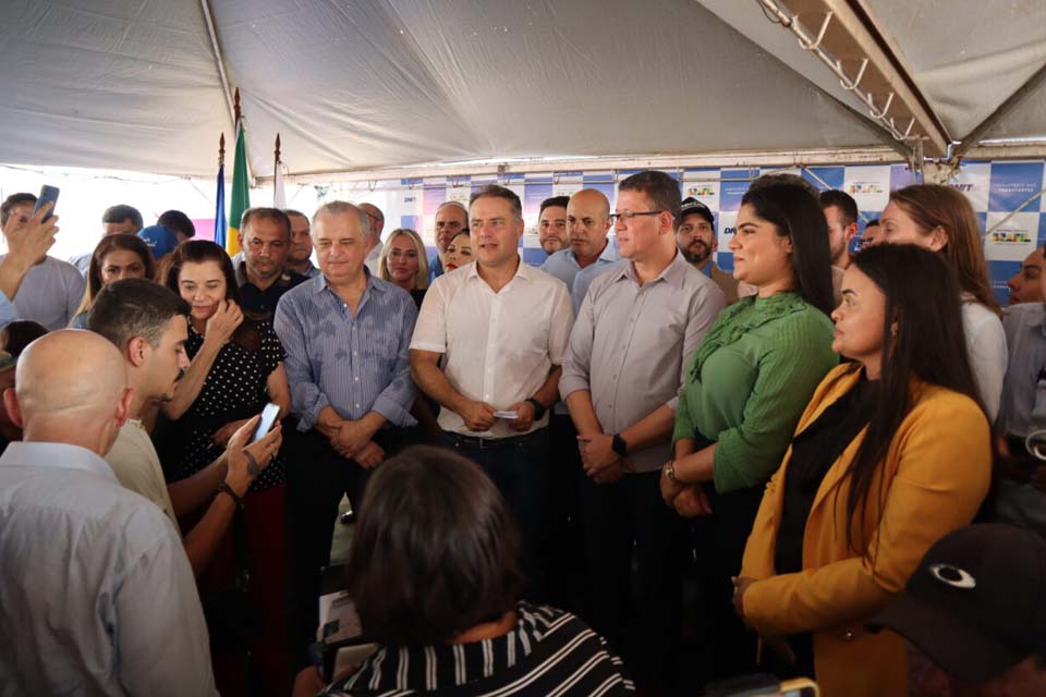 Município ganha novo porto fluvial e o anúncio da licitação da Ponte Binacional