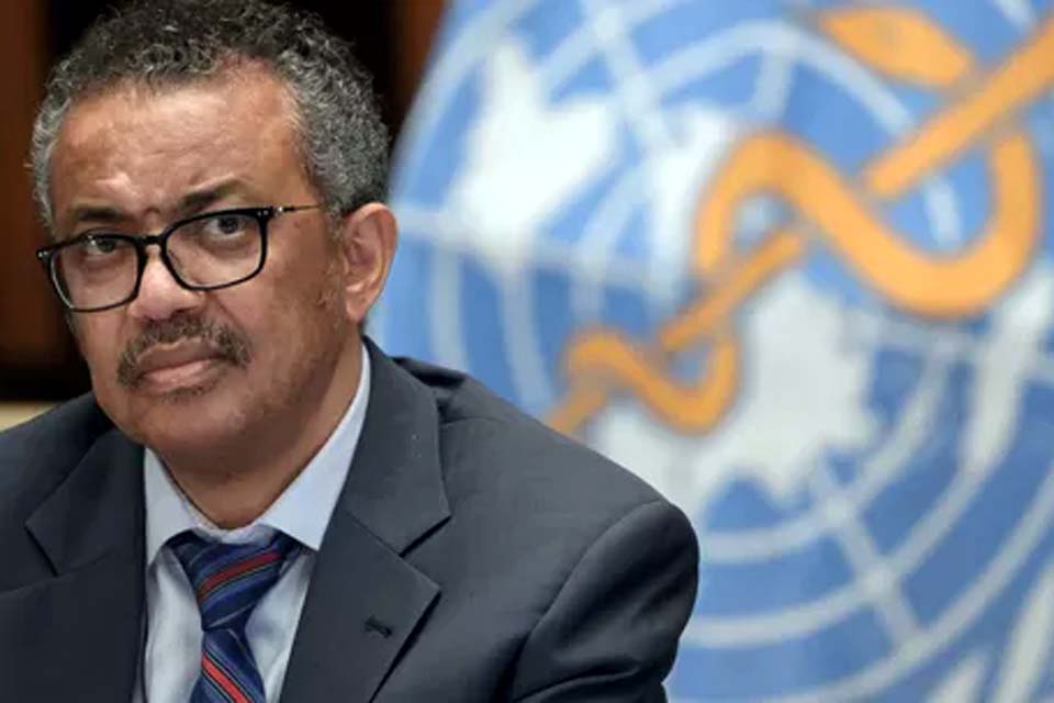 'Esta doença não é gripe', alerta OMS após explosão de casos da Covid