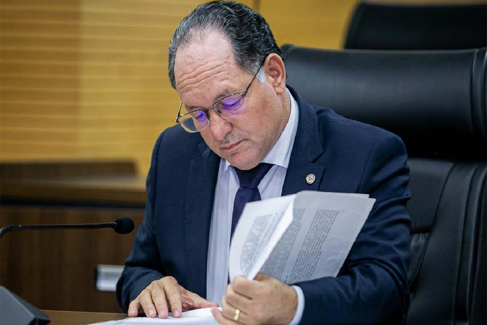 Deputado Pedro Fernandes destina R$ 300 mil para aquisição de van de transporte de pacientes em Governador Jorge Teixeira