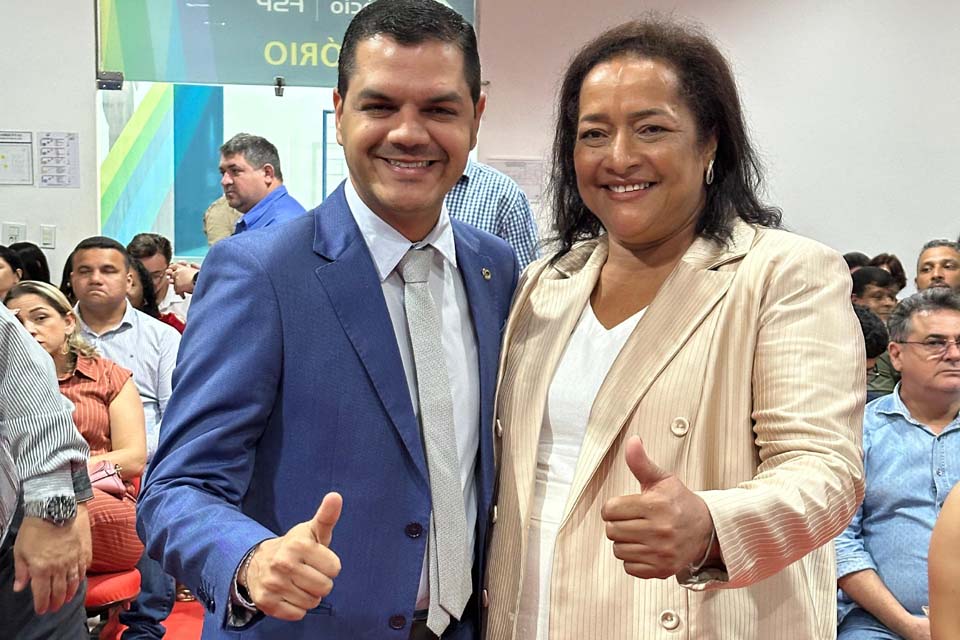 Deputado Cássio Gois atende pedido da vereadora Cida da Saúde e libera R$ 502 mil para aquisição de ambulância em Rolim de Moura  