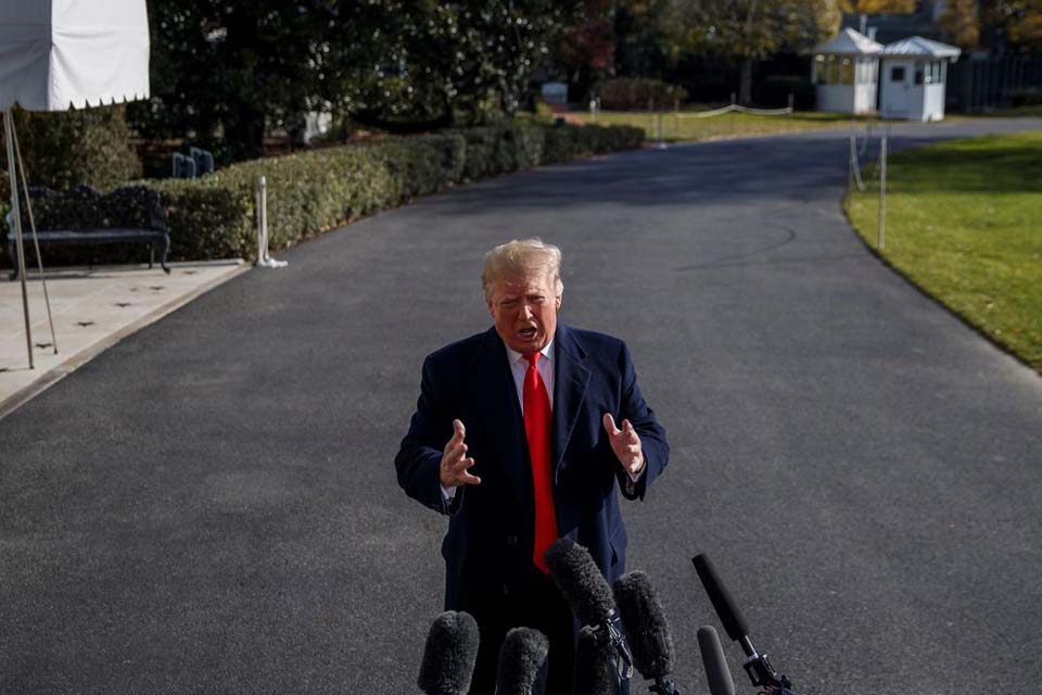 Advogados de Trump têm hoje última oportunidade para convencer Senado