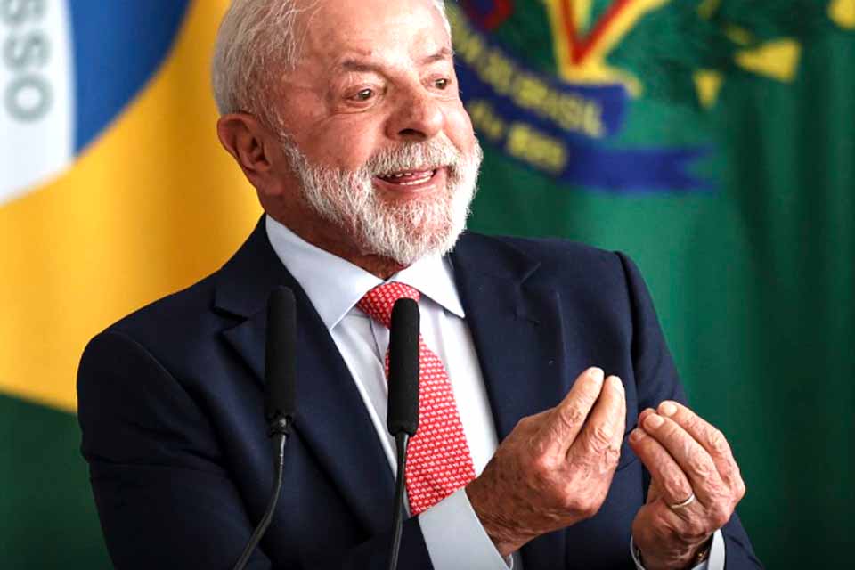 Pacto contra o feminicídio busca colocar leis em prática, diz Lula