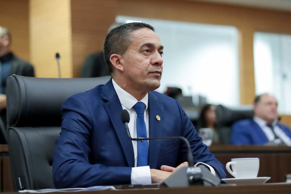 Eyder Brasil solicita ampliação do Programa Melhor em Casa para os 52 municípios de Rondônia