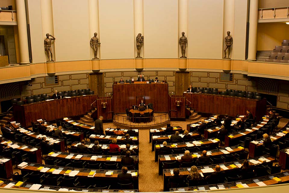 Parlamento da Finlândia antecipa adesão à Organização do Tratado do Atlântico Norte