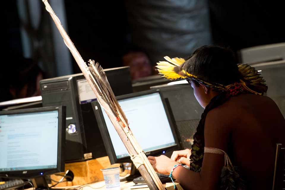 Infovia subfluvial vai levar internet ao Norte, por rios da Amazônia