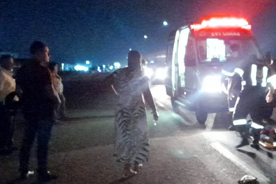 Atropelamento deixa duas pessoas feridas na BR-364