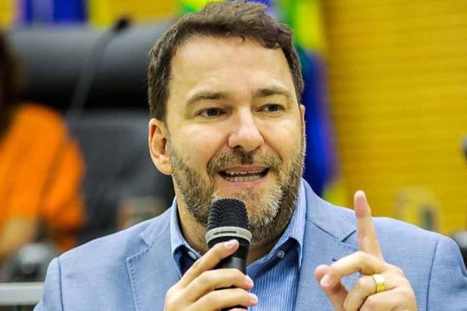 Deputado Alex Redano protocola pedido à órgão responsável pela ponte Rondon-Roosevelt