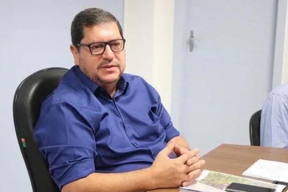 Prefeito Paulo da Remap anuncia rescisão de contrato das obras do centro de Machadinho do Oeste