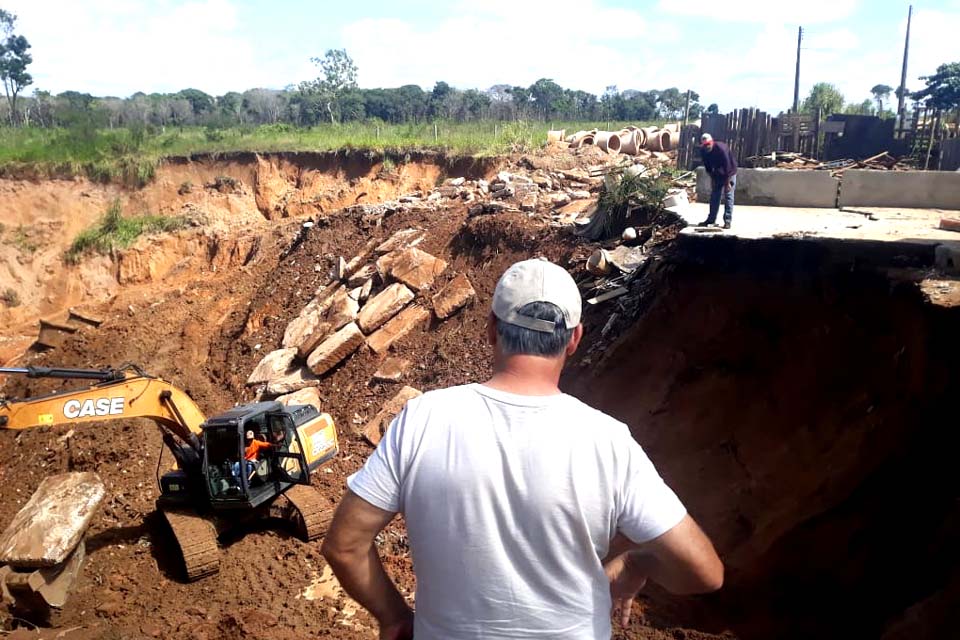 Trabalhos de recuperação em erosão no Parque Cidade Jardim 2 avançam e famílias ficam em segurança com apoio da Semas