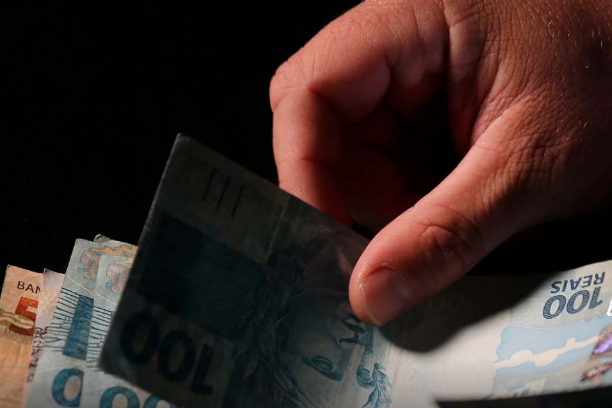 Inflação usada para corrigir salários acumula 4,11% em 12 meses