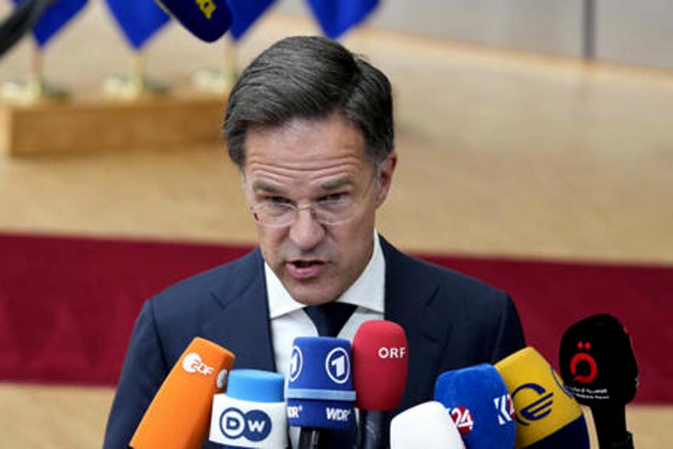 Governo holandês cai em meio a divergências internas sobre política migratória