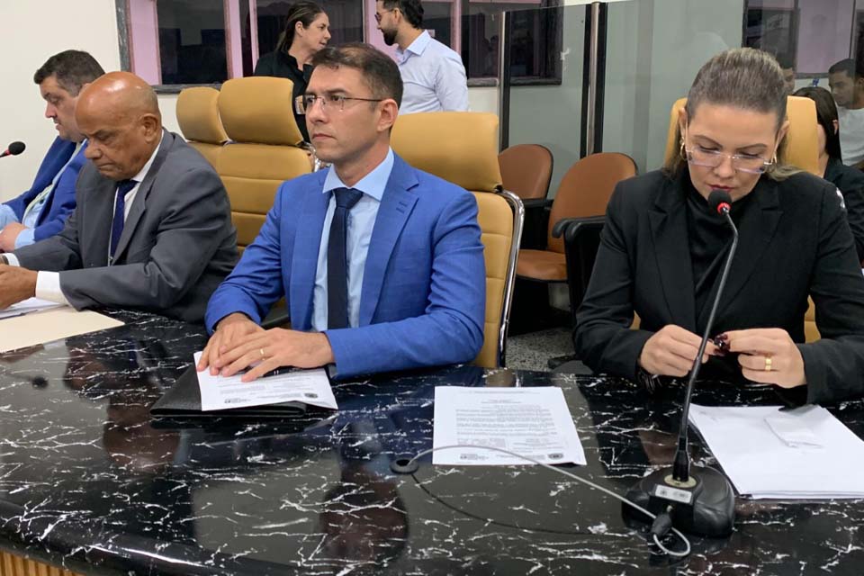 Rua Lisboa no bairro Novo Horizonte recebe obras de pavimentação após solicitação do vereador Pedro Geovar