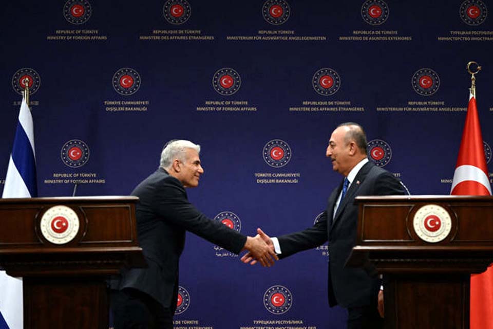 Israel anuncia restabelecimento completo de relações diplomáticas com a Turquia