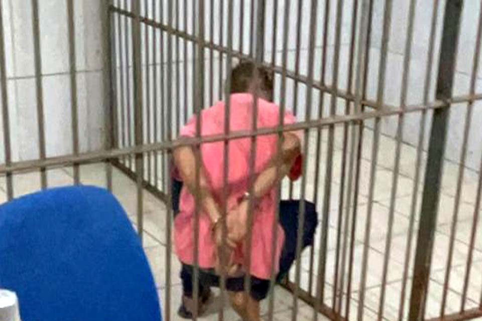  Homem é preso suspeito de usar cartão furtado para fazer compras no centro