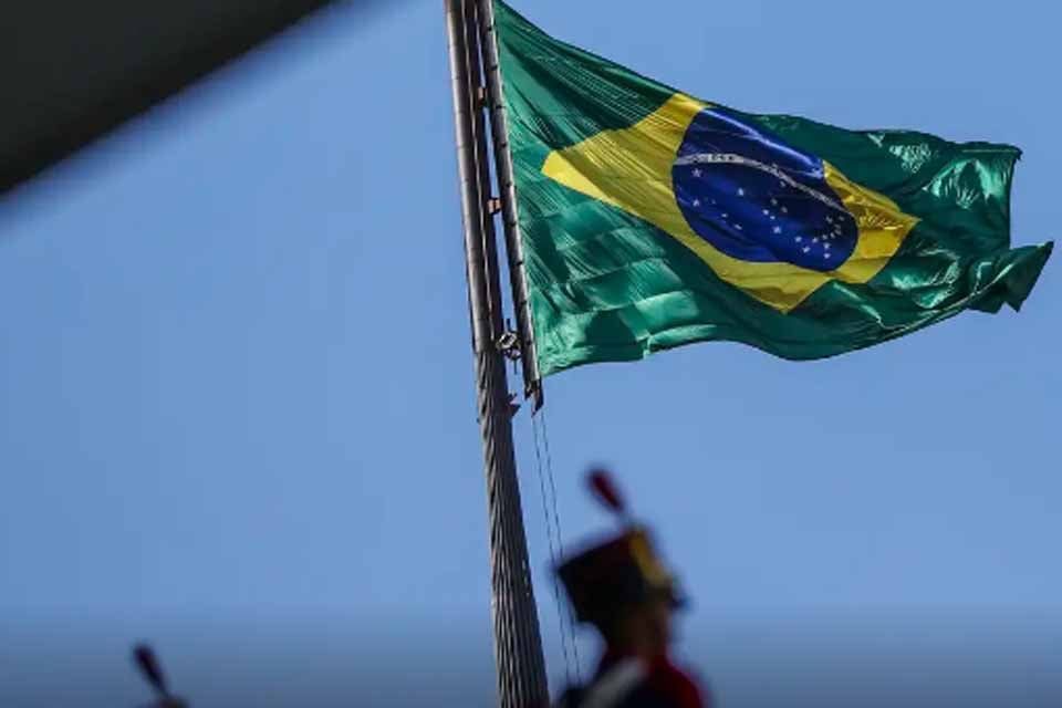 Políticos e autoridades celebram queda da Lei Magnitsky contra Alexendre de Moraes