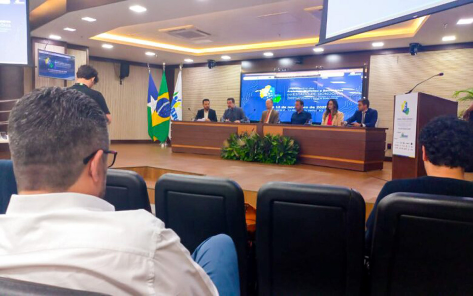 TCE adere a acordo que busca agilizar a regularização fundiária dos municípios de Rondônia