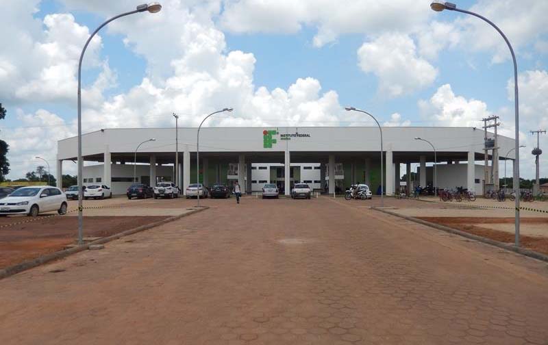 Campus Guajará-Mirim possui 20 vagas abertas para Curso de Corte e Costura