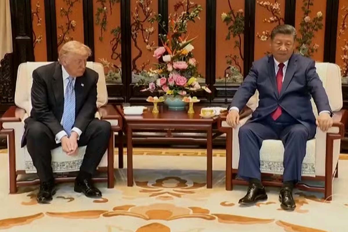 China proíbe exportações para 10 empresas dos EUA e amplia retaliação comercial