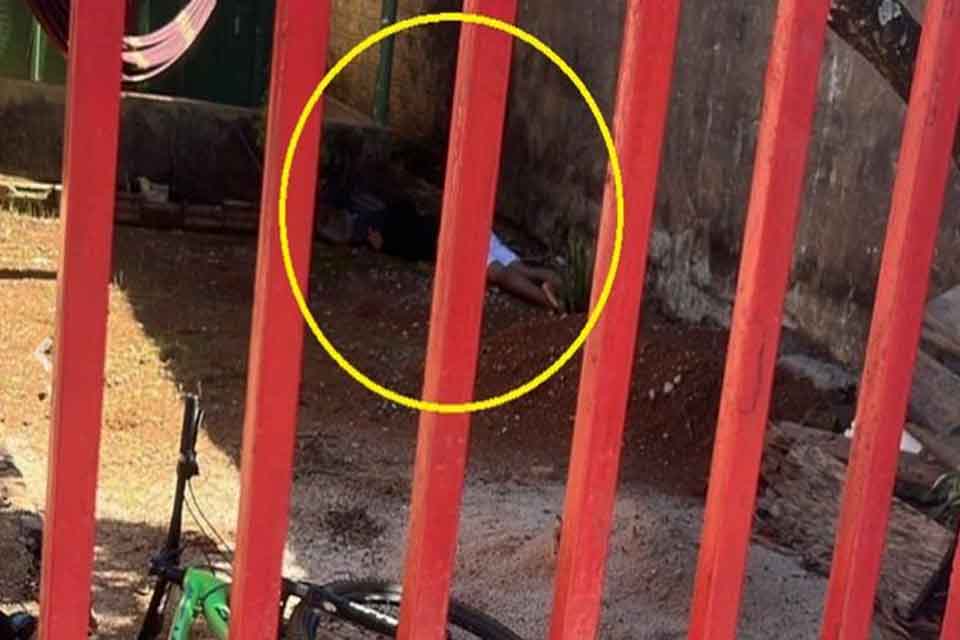 Homem de 29 anos é encontrado morto com vários tiros de pistola