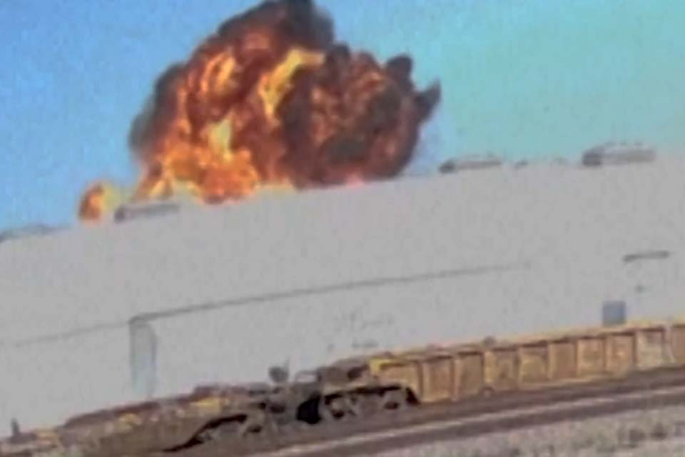 Número de mortos em queda de avião de carga nos EUA sobe para 9