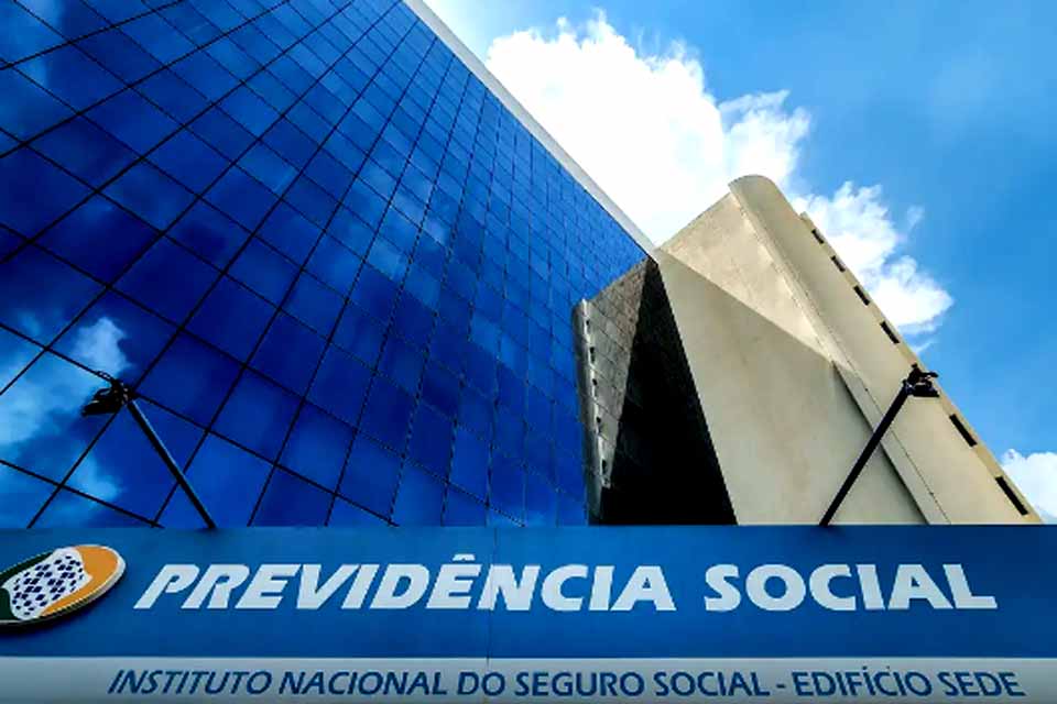Aposentados têm até 14 de fevereiro para pedir ressarcimento ao INSS