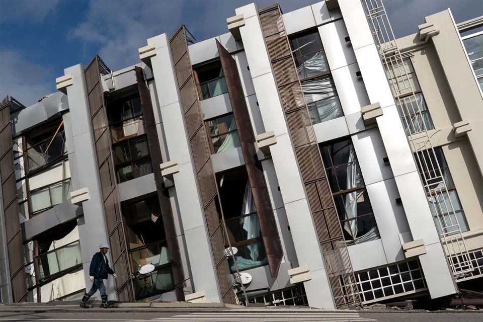 Sobe para 161 o número de mortos em terremoto no Japão