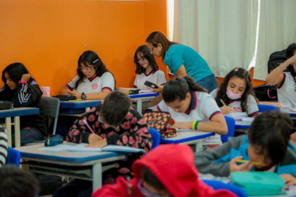 Rede Estadual de Ensino é fortalecida com investimentos nas escolas e valorização pelo Governo de Rondônia