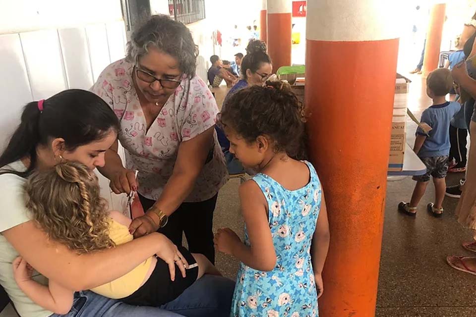 Secretaria de Saúde realiza campanha de vacinação nas escolas