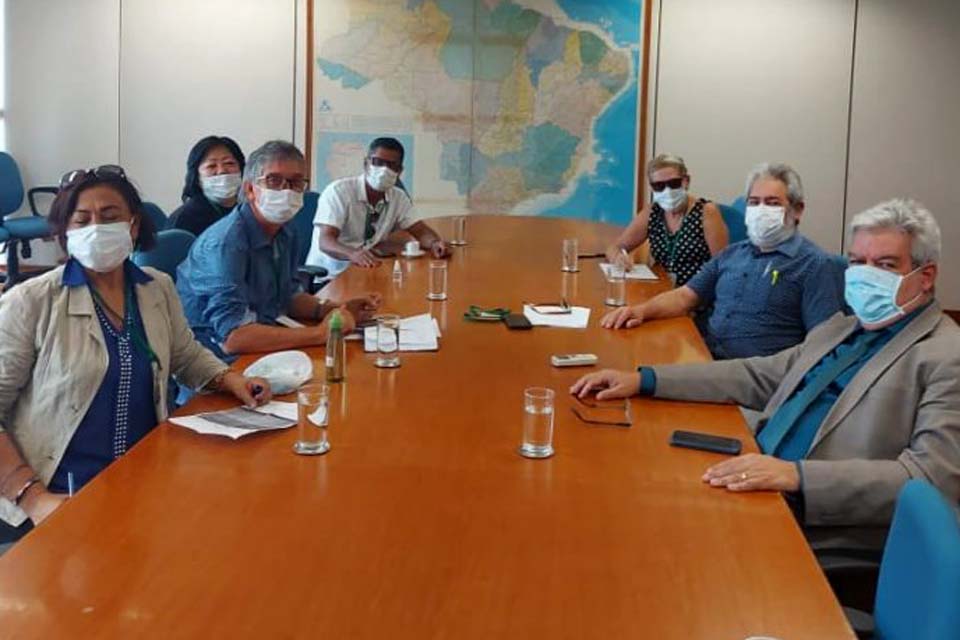 Diretores do SINDSEF-RO em Brasília acertam agendas com parlamentares, Decipex, CEEXT, MEC e outras