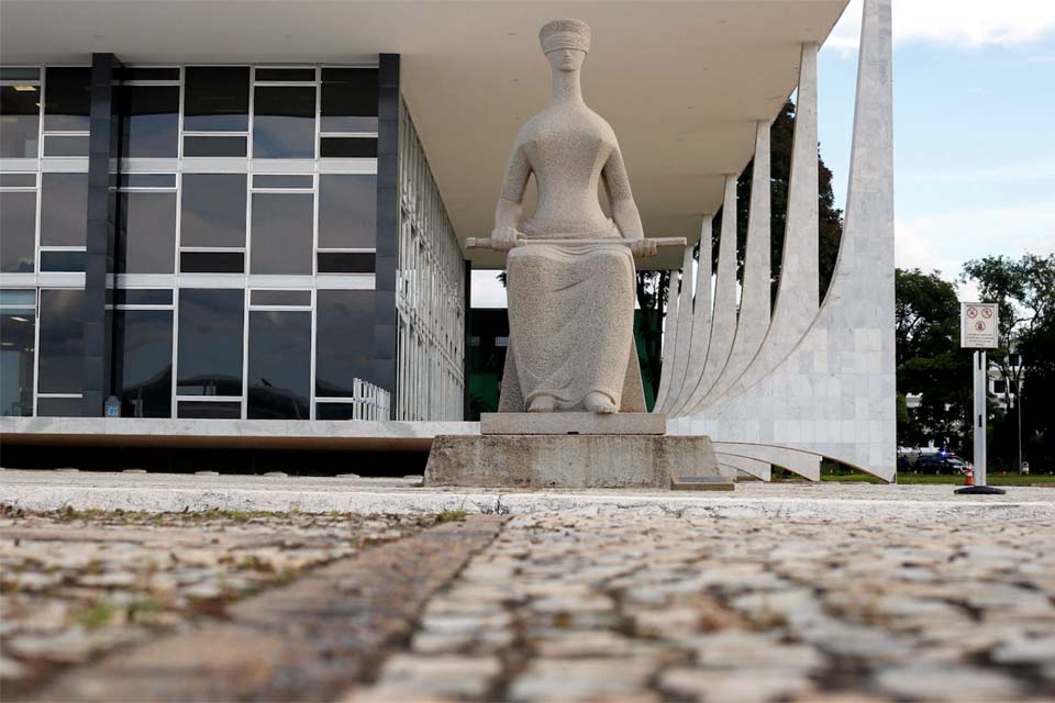 Suspeita de bomba no STF mobiliza policiais de operações especiais