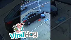 Homem se assusta após pneu de carro estourar na sua cara