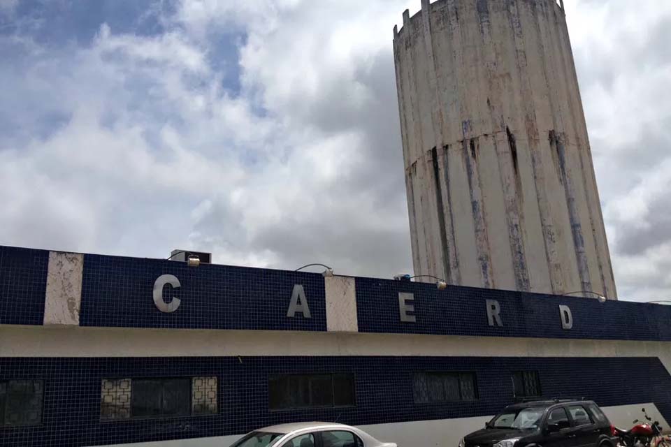 Centenas de milhões de reais – Juiz de Rondônia aponta “débitos astronômicos” da Caerd e sugere que estatal abra mão da concessão