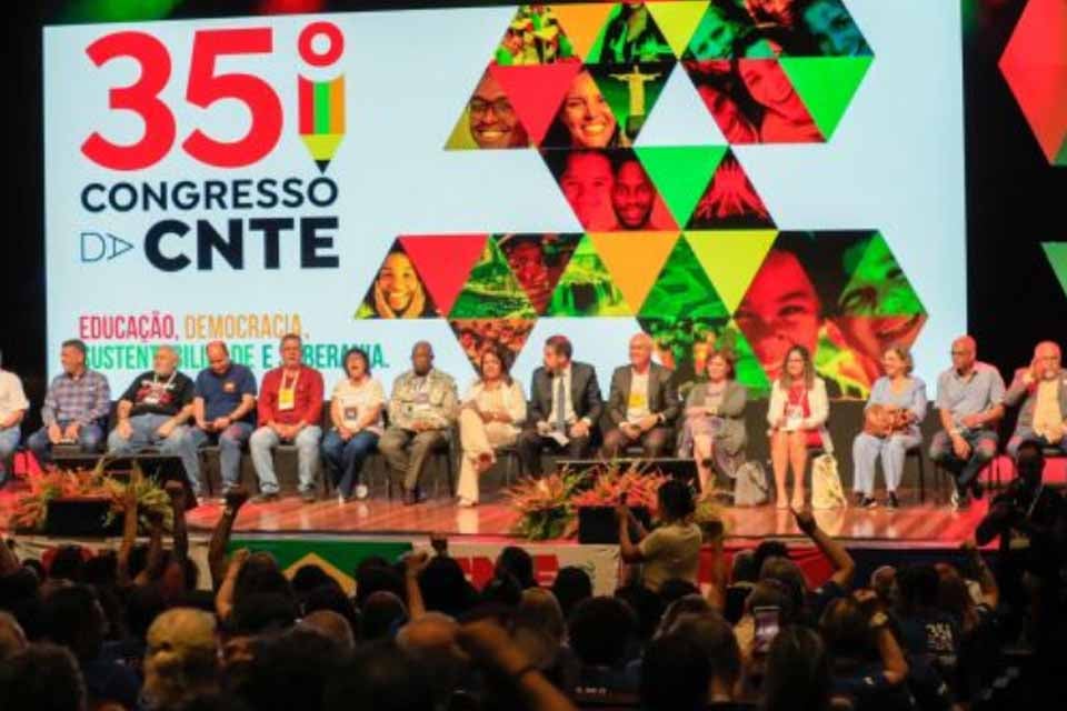 SINTERO participa do 35º Congresso da CNTE em Brasília; evento reúne cerca de 2 mil educadores e educadoras de todo o país
