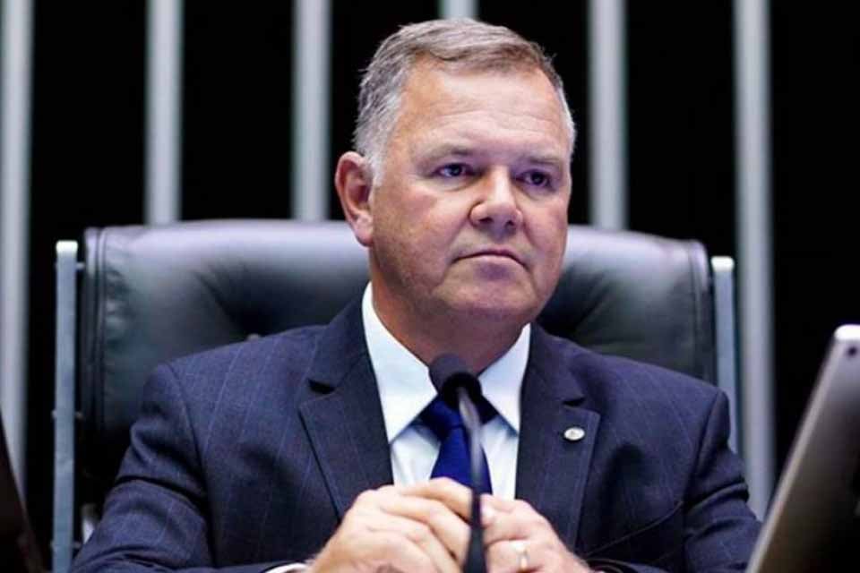 Mosquini alerta para prejuízos causados por embargos ambientais virtuais e defende projeto de lei em favor do produtor rural