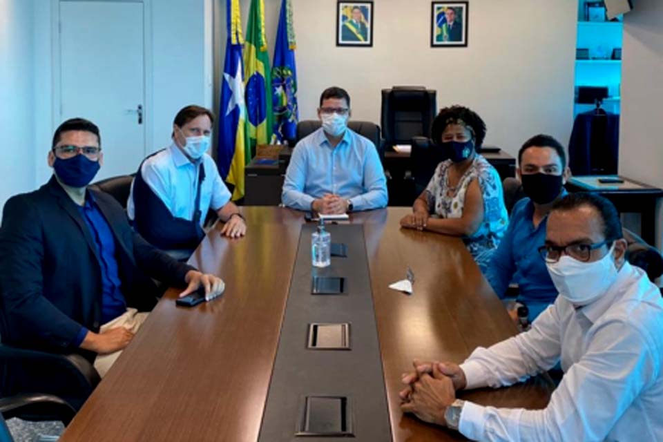 Senador Acir Gurgacz se reune com o governador Marcos Rocha para alinhamento político