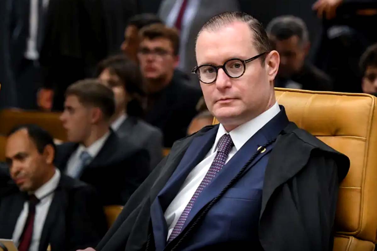 Fachin cobra manifestação da PGR sobre casos do INSS e Master