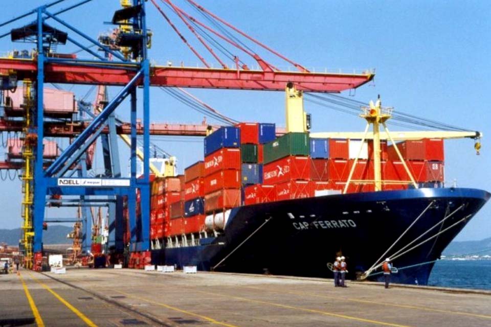 Governo promove leilão de três áreas portuárias nesta terça-feira,13