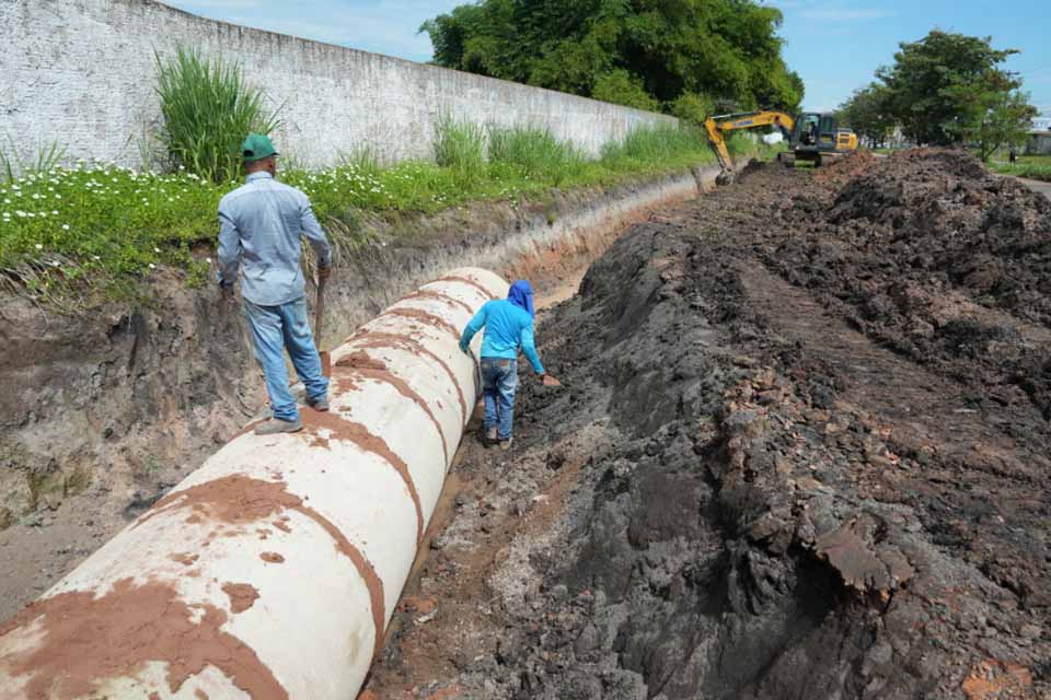 Obra de drenagem na avenida Rio de Janeiro está em fase de finalização