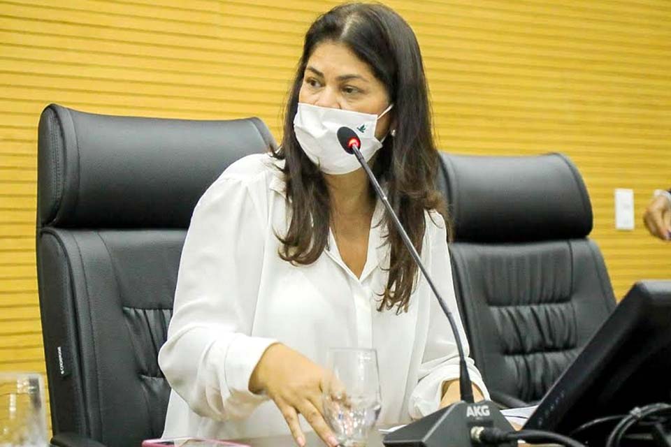  Por indicação da Deputada Estadual Cassia Muleta Rio Ubirajara na RO 463 ganha nova Ponte 